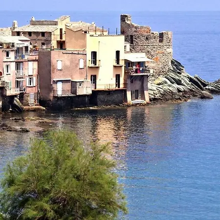 Prestige Au Bord De L'eau A Erbalunga *